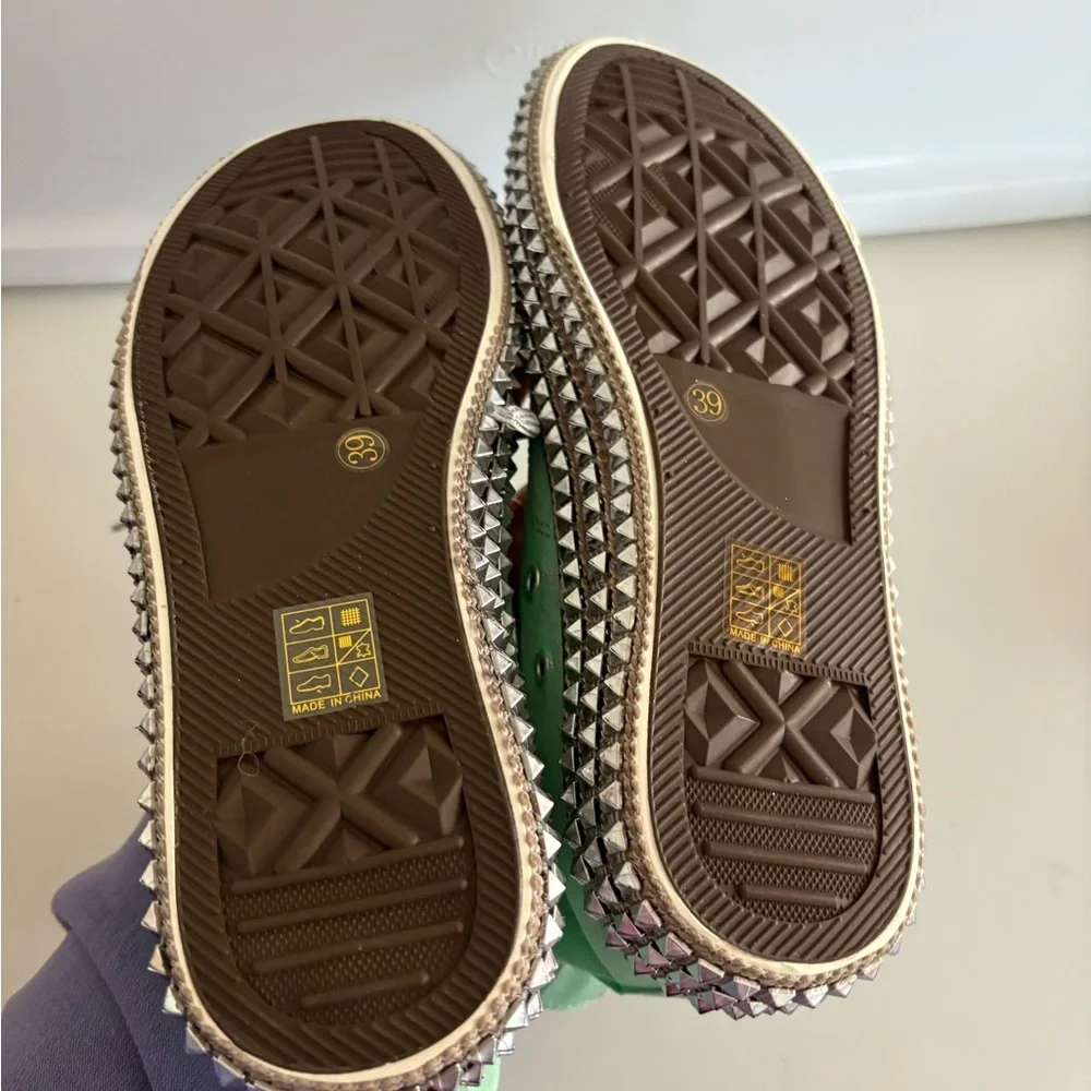 NWT NAN-KU Cruise Studded Hi Top Sneakers Size 39